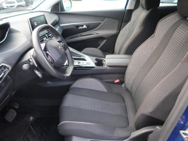 Peugeot 3008  1.5 BlueHDi 