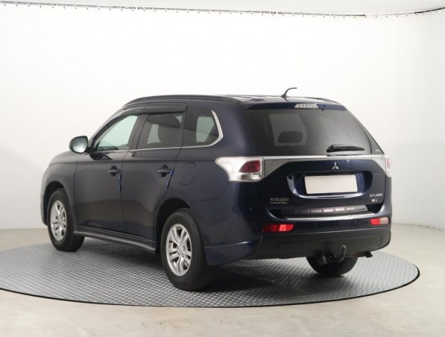 Mitsubishi Outlander  2.2 DI-D 