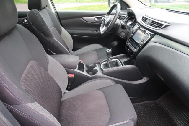 Nissan Qashqai  1.2 DIG-T 