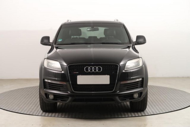 Audi Q7  3.0 TDI S-Line