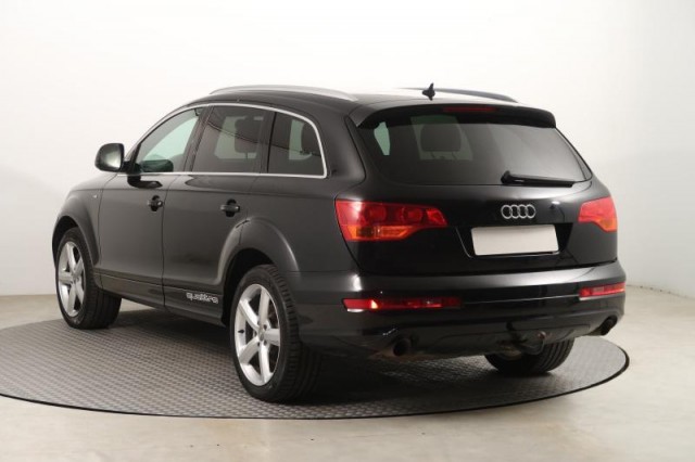 Audi Q7  3.0 TDI S-Line