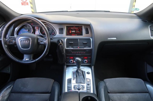 Audi Q7  3.0 TDI S-Line