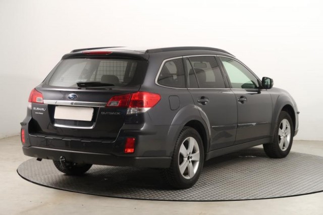 Subaru Outback  2.5 
