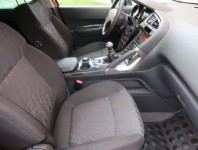 Peugeot 3008  1.6 HDi 