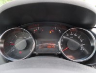 Peugeot 3008  1.6 HDi 