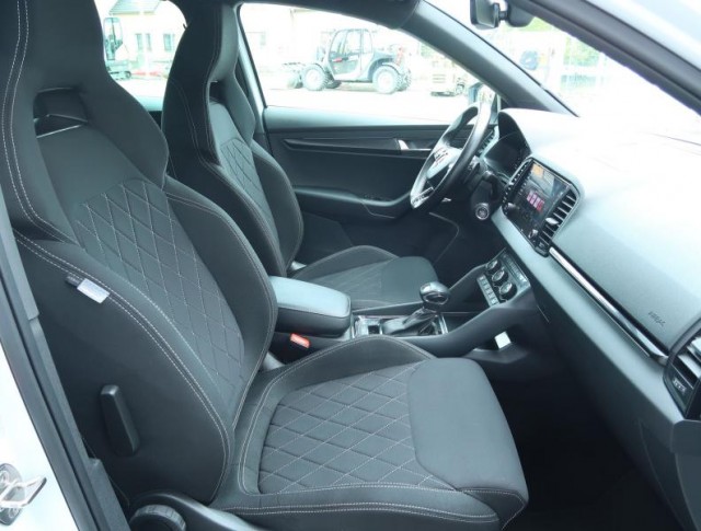 Škoda Karoq  1.5 TSI Sportline