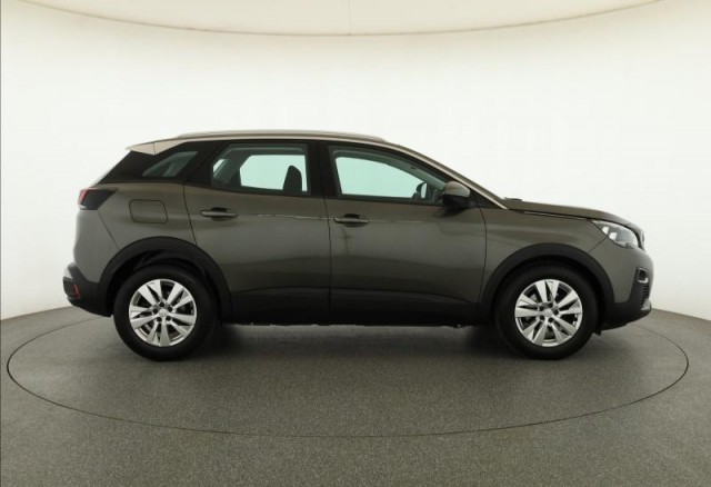 Peugeot 3008  1.2 PureTech 