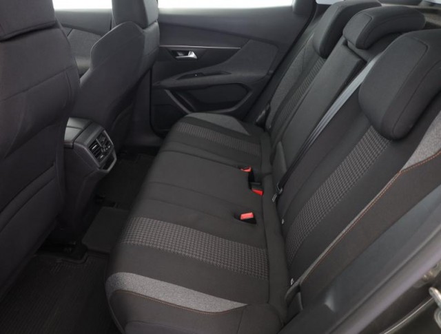 Peugeot 3008  1.2 PureTech 