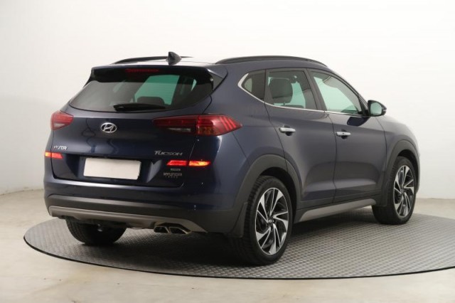 Hyundai Tucson  2.0 CRDi 