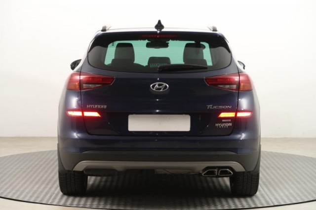 Hyundai Tucson  2.0 CRDi 