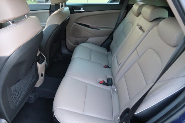 Hyundai Tucson  2.0 CRDi 