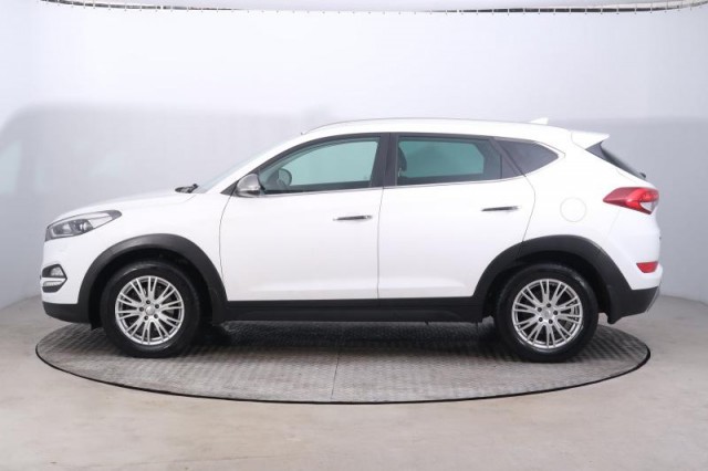 Hyundai Tucson  2.0 CRDi 