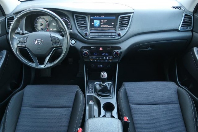 Hyundai Tucson  2.0 CRDi 