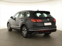 Volkswagen Touareg  3.0 TDI 