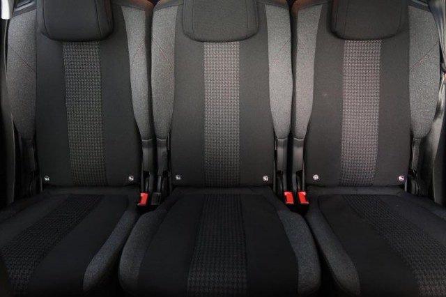 Peugeot 5008  1.5 BlueHDi 