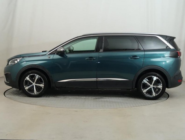 Peugeot 5008  1.5 BlueHDi 