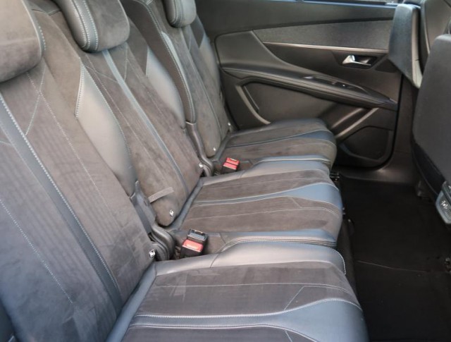 Peugeot 5008  1.5 BlueHDi 