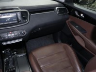 Kia Sorento  2.2 CRDi 