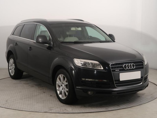 Audi Q7  3.0 TDI 