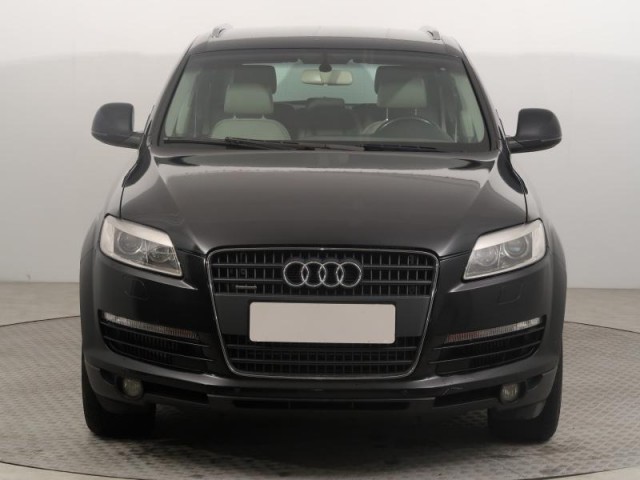 Audi Q7  3.0 TDI 