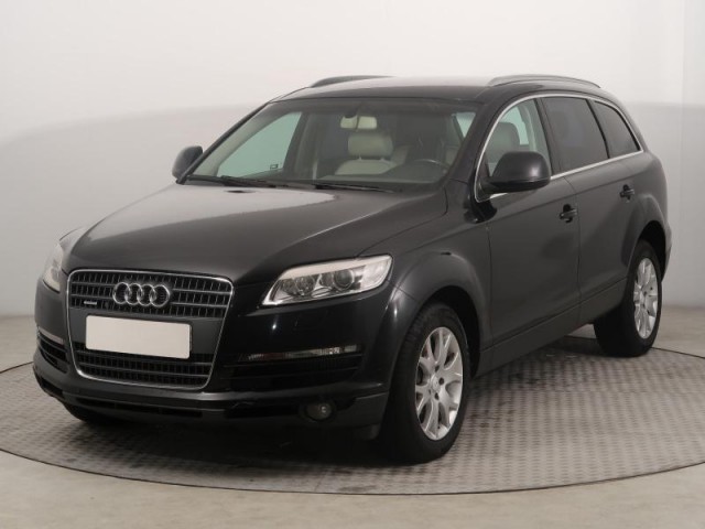 Audi Q7  3.0 TDI 