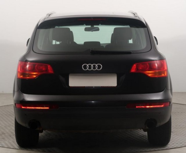 Audi Q7  3.0 TDI 