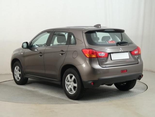 Mitsubishi ASX  1.6 MIVEC 