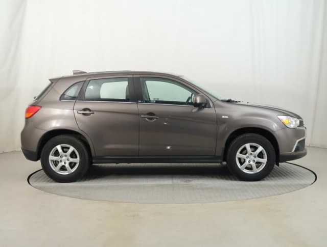 Mitsubishi ASX  1.6 MIVEC 