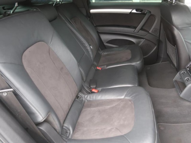 Audi Q7  3.0 TDI S-Line