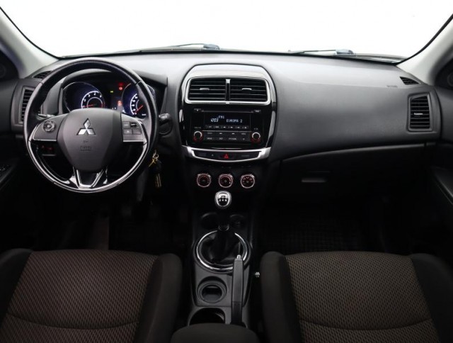Mitsubishi ASX  1.6 MIVEC 