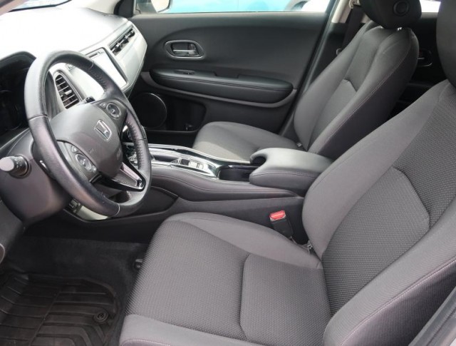 Honda HR-V  1.5 i-VTEC 