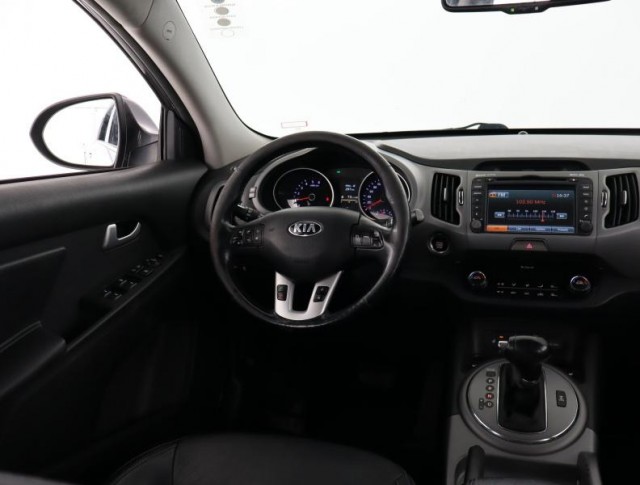 Kia Sportage  2.0 CRDi 