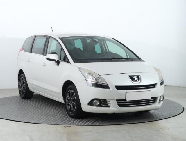 Peugeot 5008  1.6 HDi 