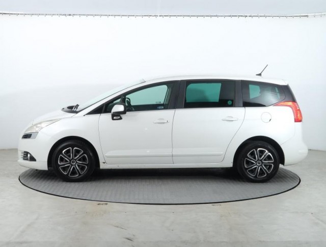 Peugeot 5008  1.6 HDi 
