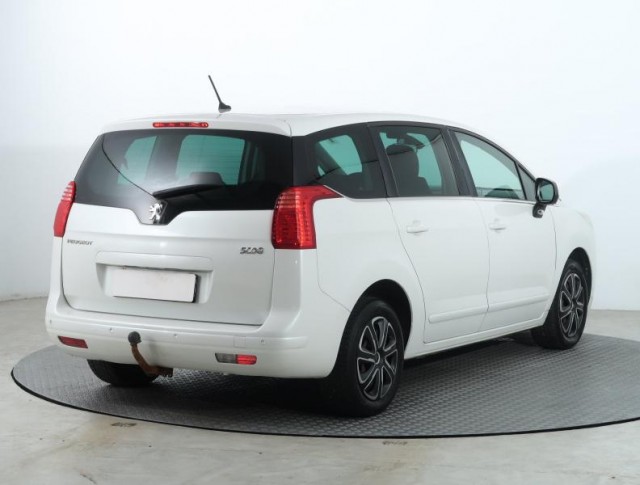 Peugeot 5008  1.6 HDi 