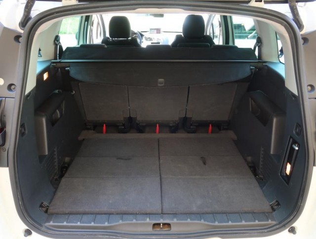 Peugeot 5008  1.6 HDi 