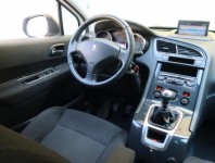 Peugeot 5008  1.6 HDi 