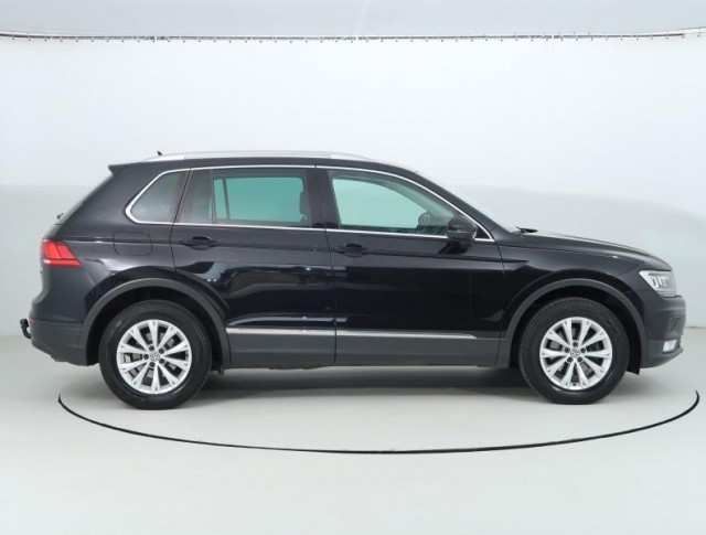 Volkswagen Tiguan  2.0 TDI 