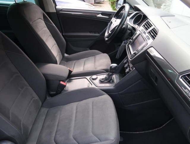Volkswagen Tiguan  2.0 TDI 
