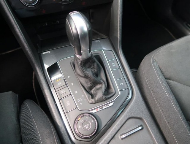 Volkswagen Tiguan  2.0 TDI 