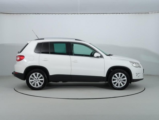 Volkswagen Tiguan  2.0 TDI 