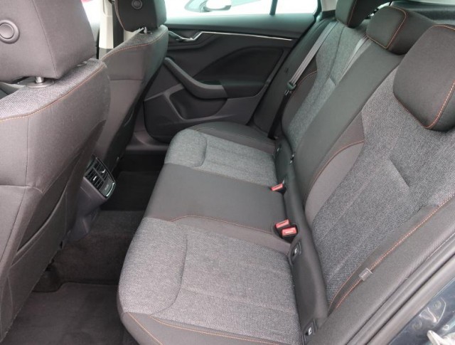 Škoda Kamiq  1.0 TSI Ambition Plus