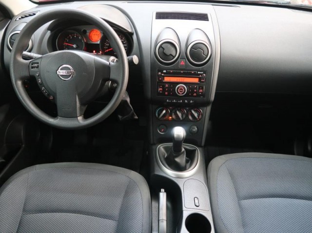 Nissan Qashqai  1.6 