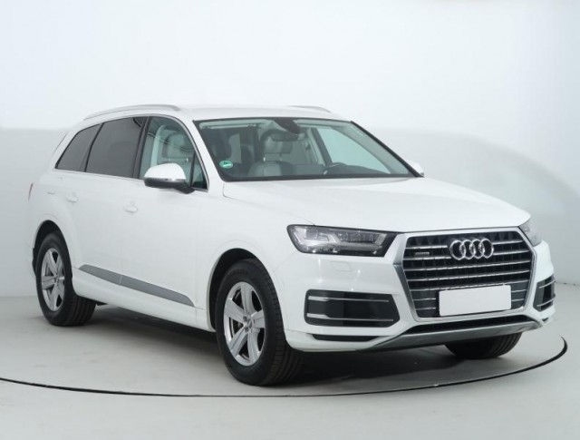 Audi Q7  3.0 TDI 