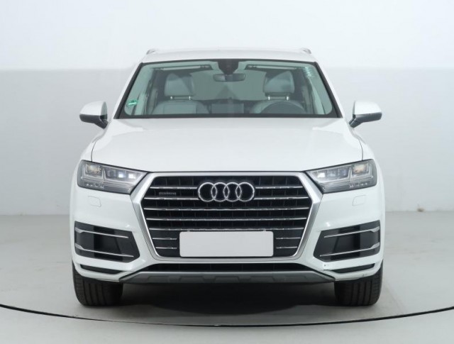 Audi Q7  3.0 TDI 
