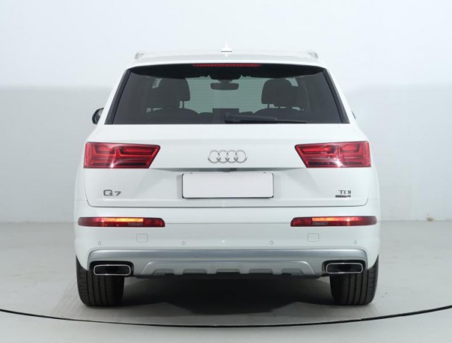 Audi Q7  3.0 TDI 