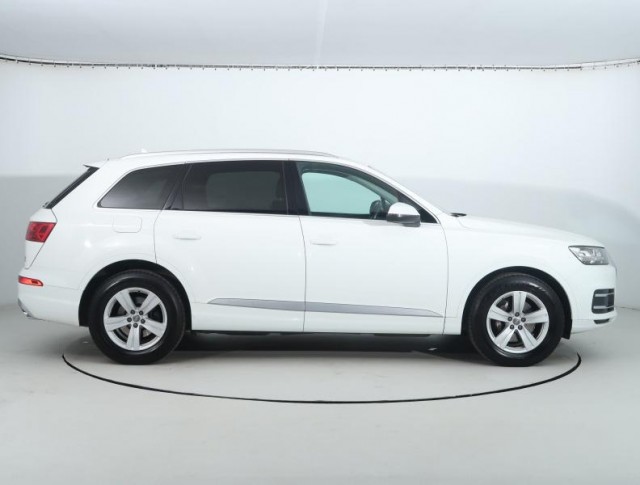 Audi Q7  3.0 TDI 
