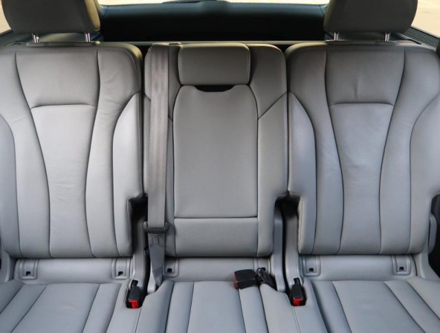 Audi Q7  3.0 TDI 