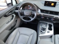 Audi Q7  3.0 TDI 