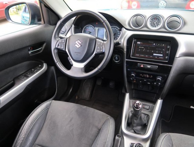 Suzuki Vitara  1.6 VVT Elegance